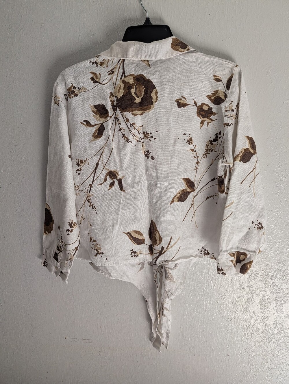 Woman's Linen Button Down Shirt - Picture 2 of 3